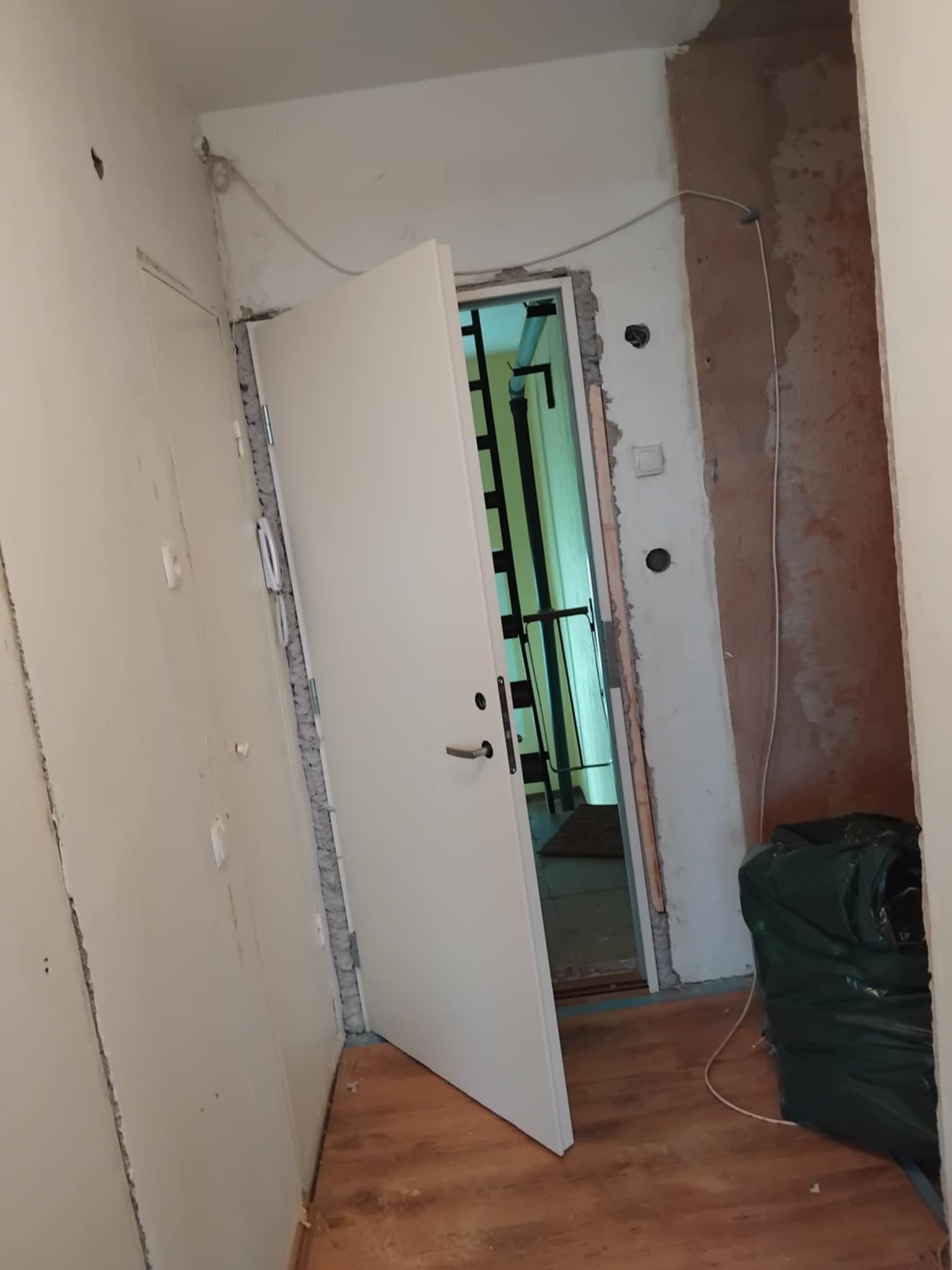 5d363c9b-1264-4157-a3fc-ebb7a037e96e