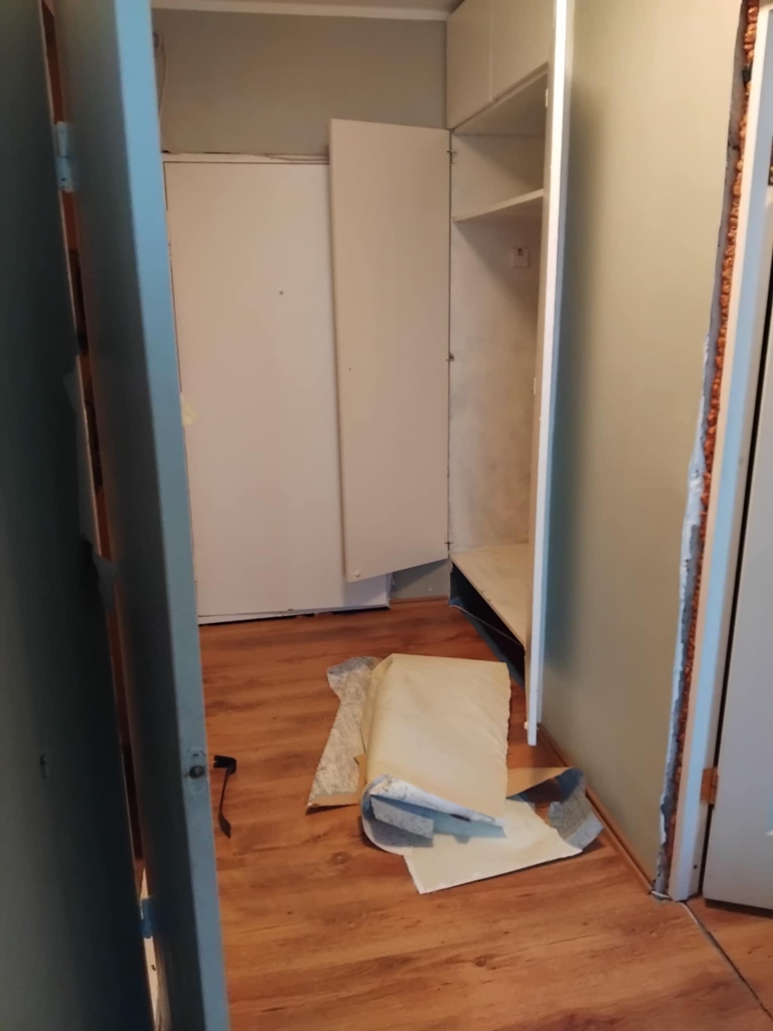 a1ecab9d-e5a6-4a45-bb44-080db3a94f43