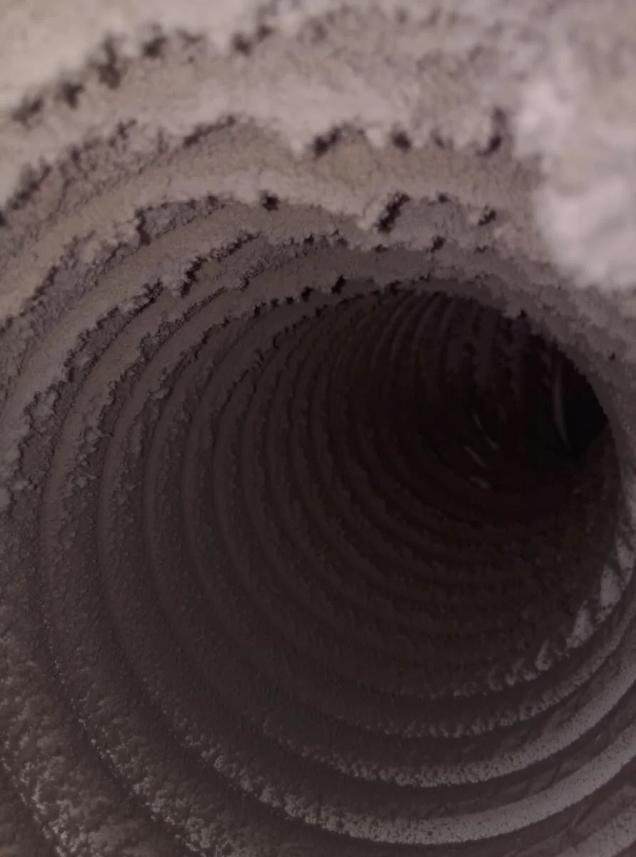 ventilatsioonitoru-puhastus-enne